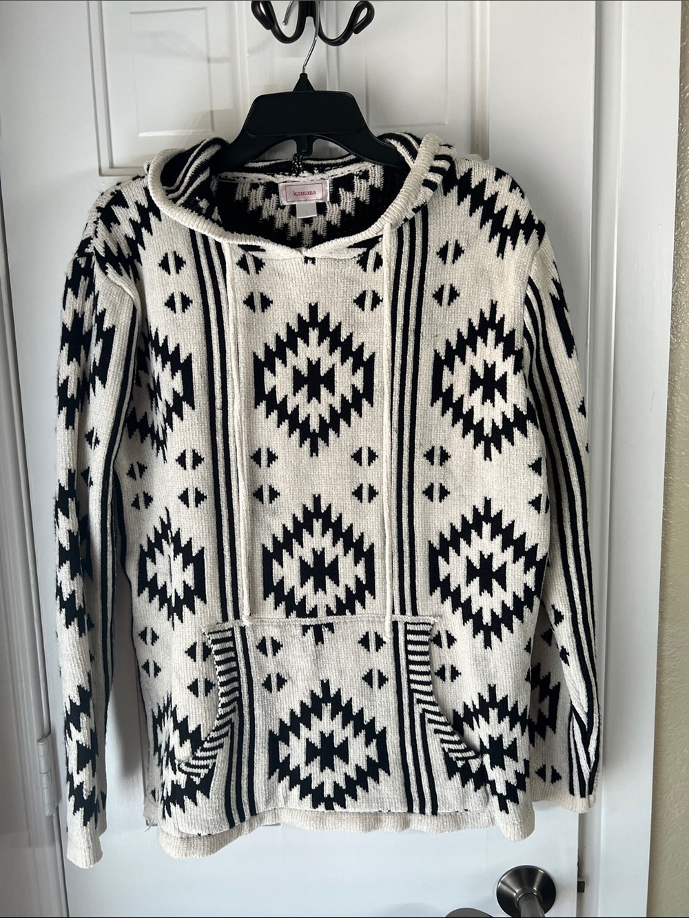 Black & White Patterned Hooded Sweater